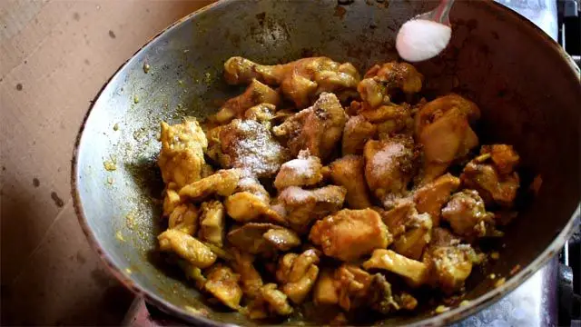 Andhra Chicken Curry (12)