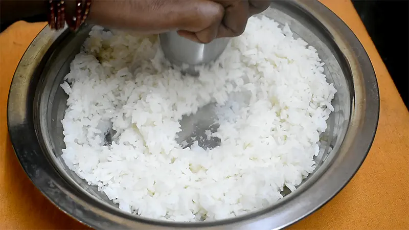 Authentic South Indian Curd Rice Recipe (Temple-Style Daddojanam) Mash While Hot (The Tumbler / Glass Method)