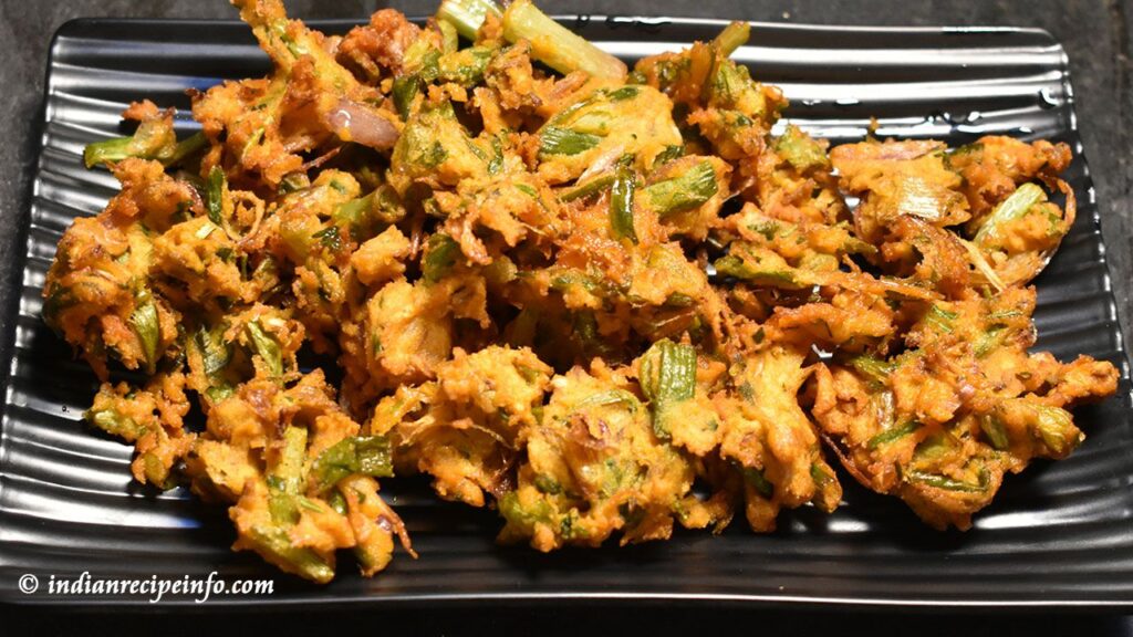 Irresistibly Crunchy Spring Onion Pakoda Recipe